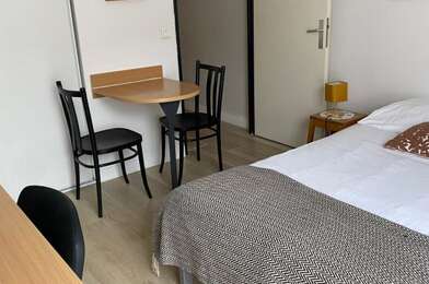 Appartement 1 pièces 900 €