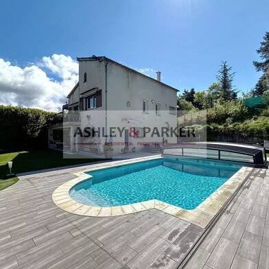 Maison 5 pièces 449000 €