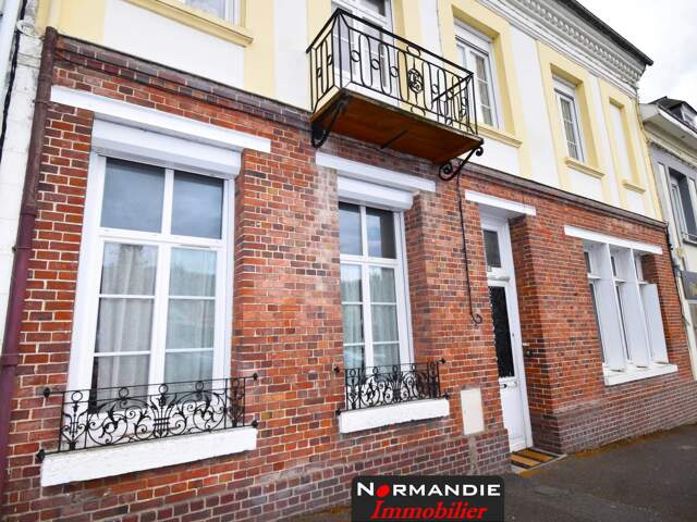   À VENDRE – Charmante Maison de Ville au Cœur de Pavilly – 171 — photo du bien