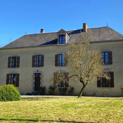 Maison 11 pièces 439000 €