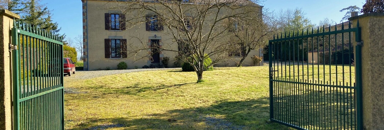 Maison 11 Pièces 310 m² à vendre à Pouzauges (85700)