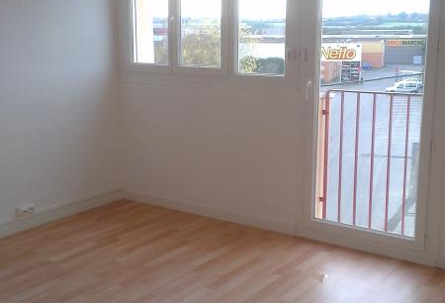 Appartement Grand type 3 à Châtillon sur Indre — photo 1