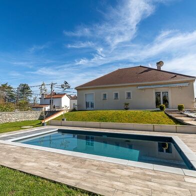 Maison 6 pièces 399000 €