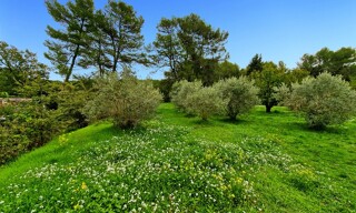 Terrain  834 m² à vendre à Gréasque (13850)