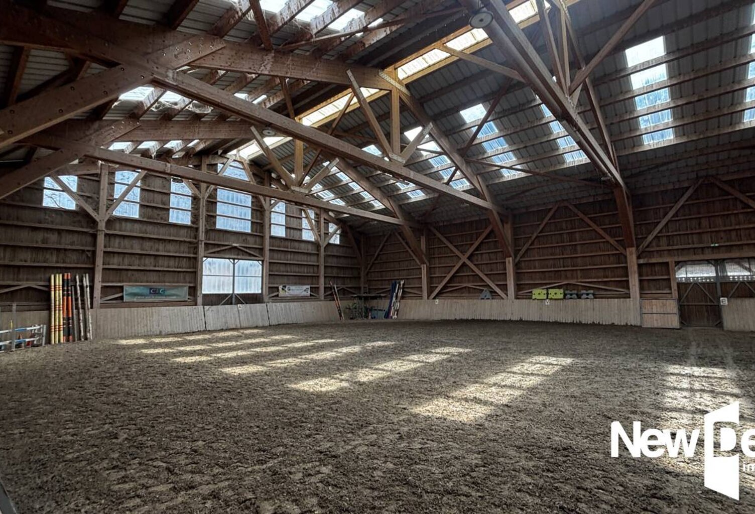 VALLEE DE CHAMONIX MONT-BLANC - Unique Propriété EQUESTRE - 12 000 m² environ terrain et Bâtiment 2000 m² environ — photo 1