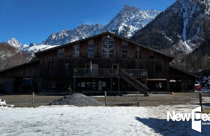 VALLEE DE CHAMONIX MONT-BLANC - Unique Propriété EQUESTRE - 12 000 m² environ terrain et Bâtiment 2000 m² environ — photo 3