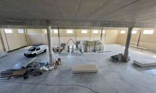 Local industriel  1300 m² à louer à Neuilly-sur-Marne (93330)