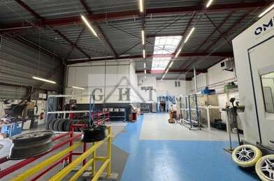 Local industriel  5750 €
