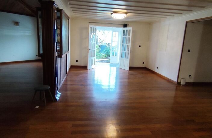 A VENDRE VILLA  F5 DE 241m² sur terrain 458m² — photo 5