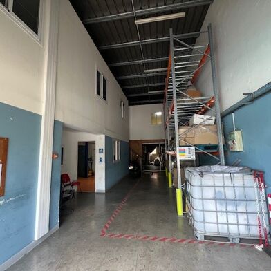 Local industriel  2800 €