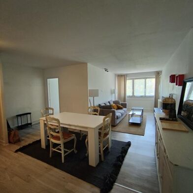 Appartement 5 pièces 1450 €