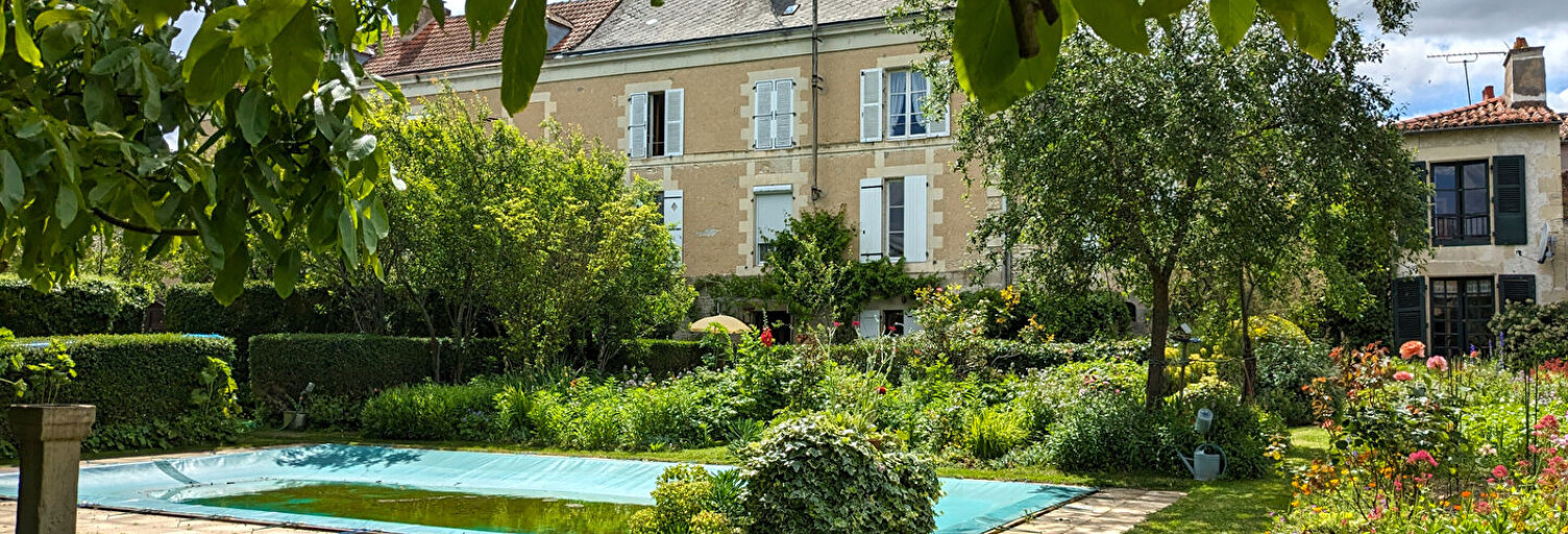 Maison 7 Pièces 300 m² à vendre à Jaunay-Marigny (86130)