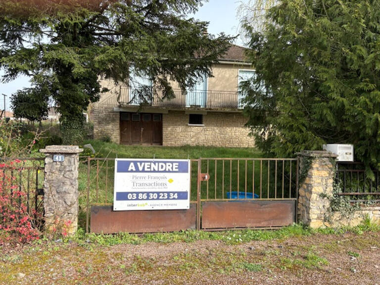 PAVILLON SUR S/SOL - 3 CHAMBRES - CERCY LA TOUR 58250 — photo 1