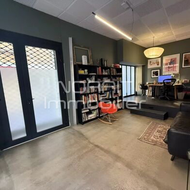 Commerce 3 pièces 300000 €