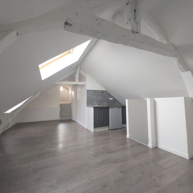 Appartement 1 pièces 470 €