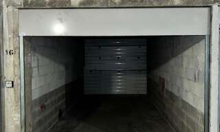 Garage   m² à louer à Marseille 9 (13009)