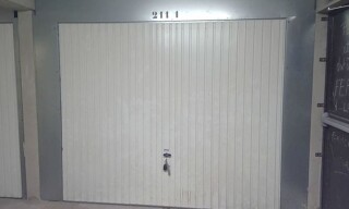 Garage   m² à louer à Marseille 10 (13010)