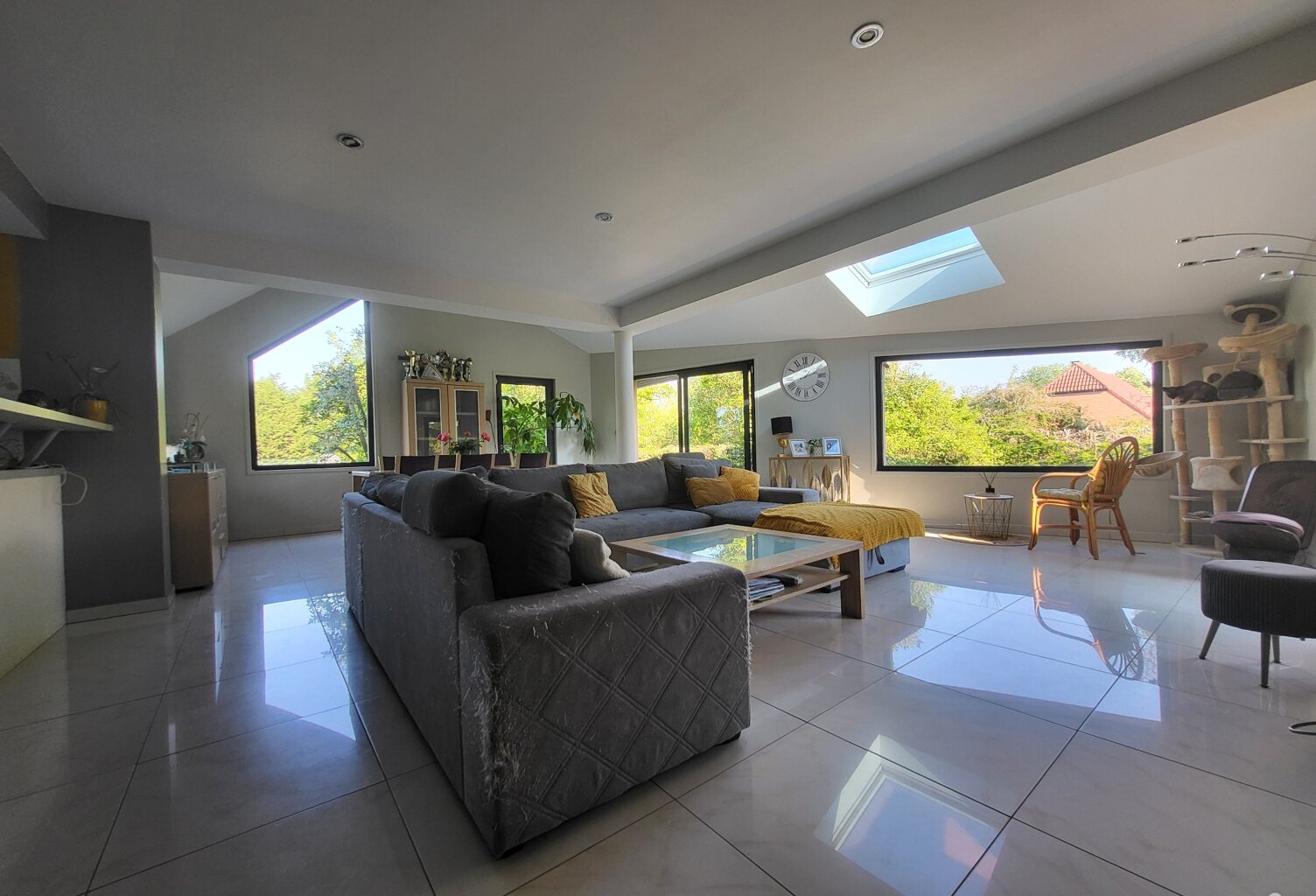 Vente maison 9 pièces 283 m² Sailly-sur-la-Lys (62840) — photo 1