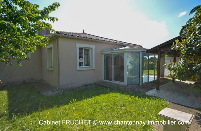 CHANTONNAY - Vaste maison 3 chambres + logement type 2 — photo 2