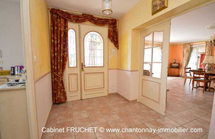 CHANTONNAY - Vaste maison 3 chambres + logement type 2 — photo 5