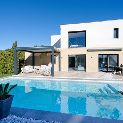 Maison 5 pièces 930000 €