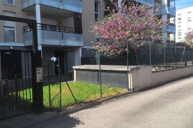 Appartement 3 pièces 221200 €