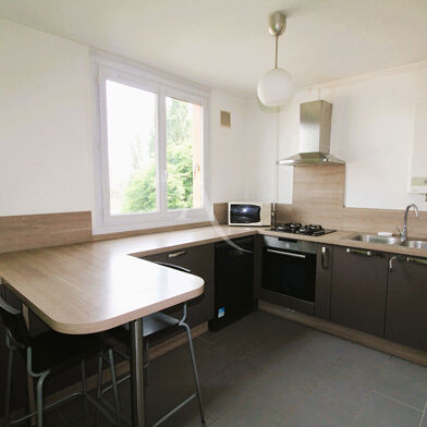 Appartement 4 pièces 179760 €