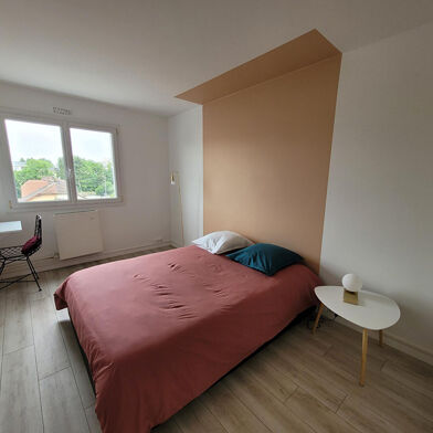 Appartement 4 pièces 445 €