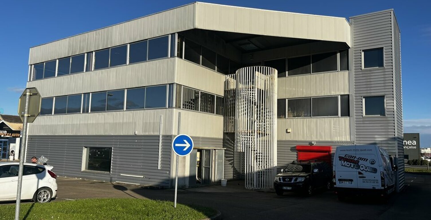 LOCAL COMMERCIAL à LOUER — photo 1