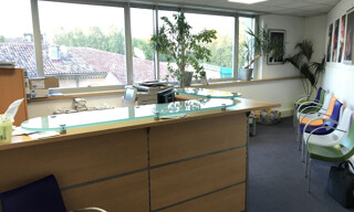 Bureau 4 Pièces 92 m² à louer à Aix-en-Provence (13100)
