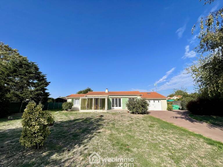 Maison - 114m² - Saint-Hilaire-la-Forêt — photo 1