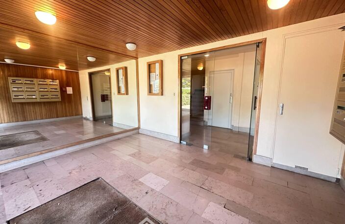 Appartement - 72m² - Laon — photo 3