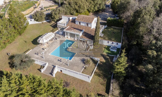 Maison 7 Pièces 180 m² à vendre à Sainte-Anastasie-sur-Issole (83136)
