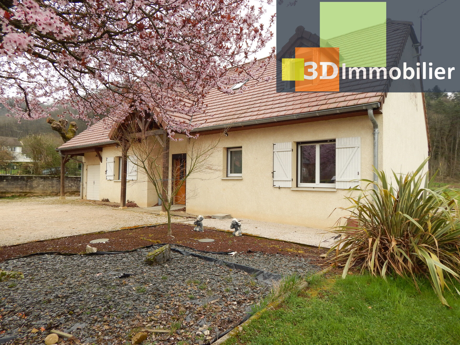 Vente maison - 8 pièce(s)