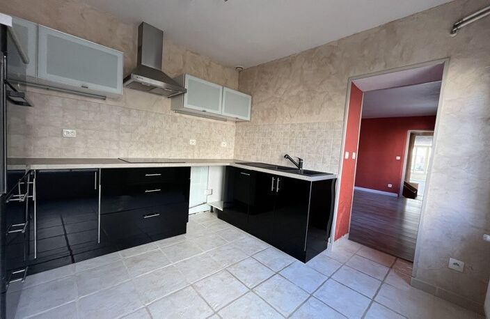 Maison de bourg de 6 pièces principales — photo 5