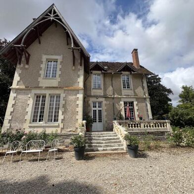 Maison 15 pièces 642858 €