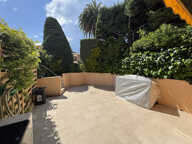 BOULOURIS BASTIDON 3PIECES EN DUPLEX DANS RESIDENCE FERMEE AVEC PISCINE — photo 3