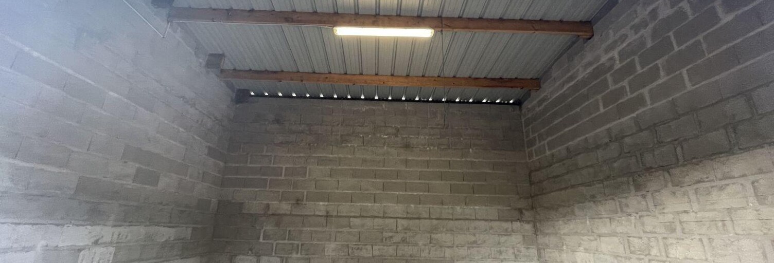 Commerce  50 m² à louer à Couëron (44220)