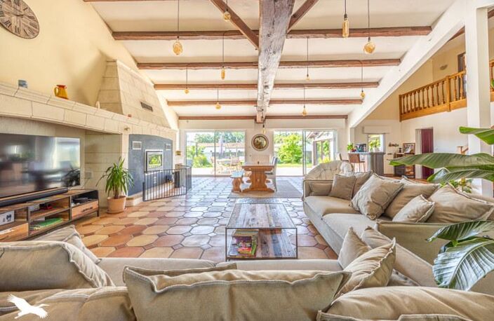 Vente maison 10 pièces 350 m² Saint-Sauveur-d'Aunis (17540) — photo 4