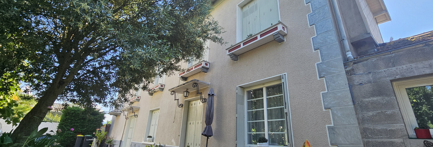 Maison 9 Pièces 226 m² à vendre à Pontacq (64530)