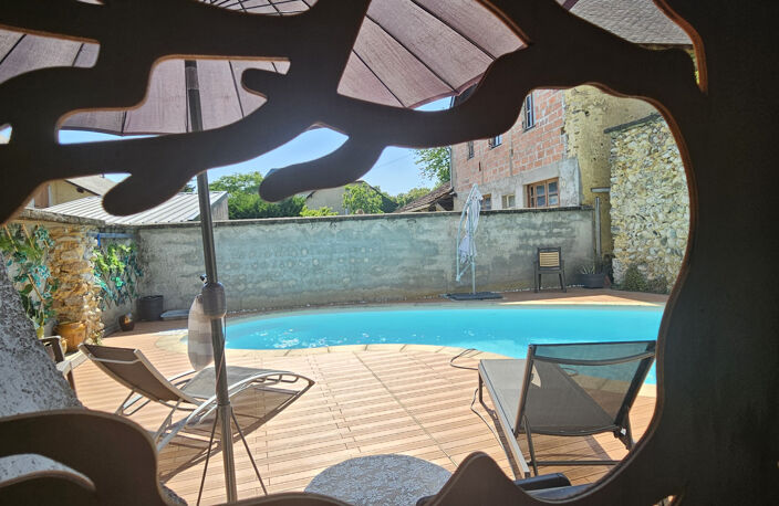 ENSEMBLE IMMOBILIER À VENDRE   HYPERCENTRE DE PONTACQ — photo 2