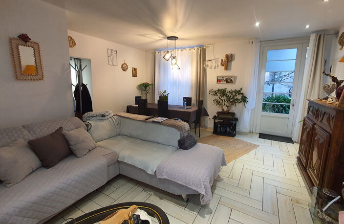 ENSEMBLE IMMOBILIER À VENDRE   HYPERCENTRE DE PONTACQ — photo 3