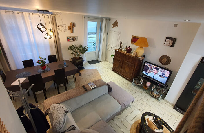 ENSEMBLE IMMOBILIER À VENDRE   HYPERCENTRE DE PONTACQ — photo 5