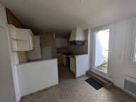 Maison de bourg avec dépendances et terrain IDEAL INVESTISSE — photo 4