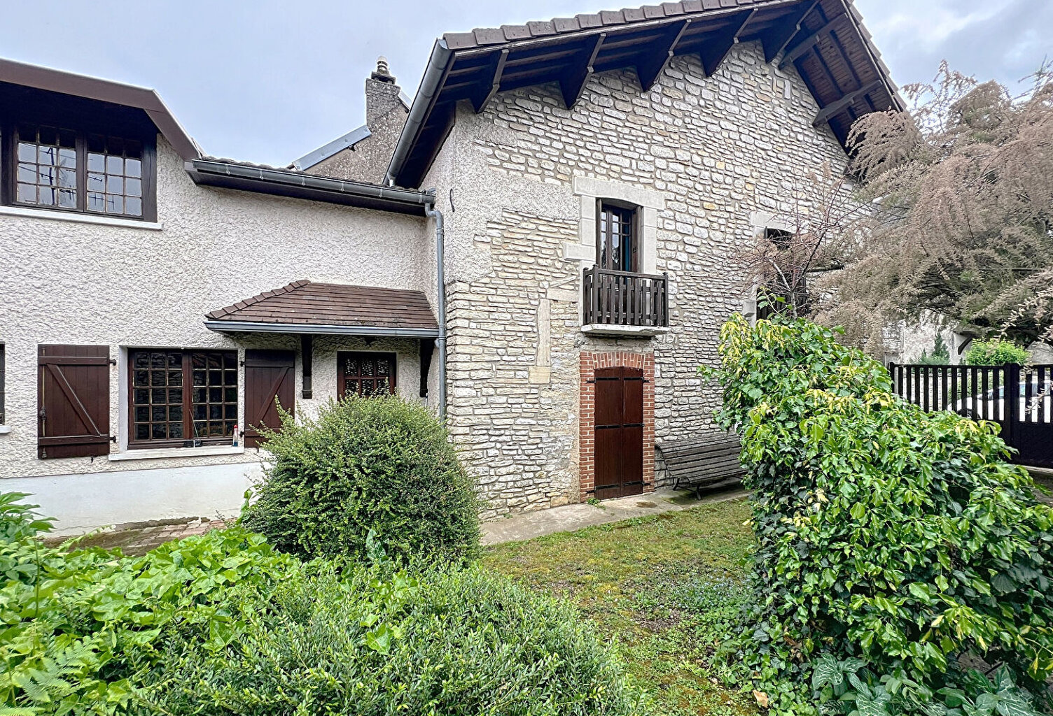 Maison Bellefond 5 pièce(s) 122 m2 — photo 1