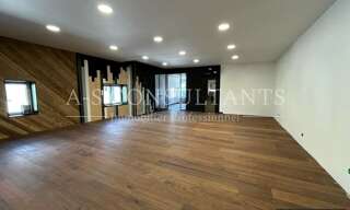 Local industriel  290 m² à louer à Porte-de-Savoie (73800)