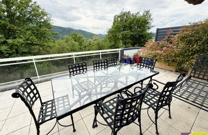 Maison - 274m ² — photo 2
