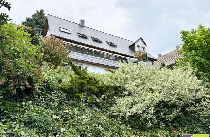 Maison - 274m ² — photo 3