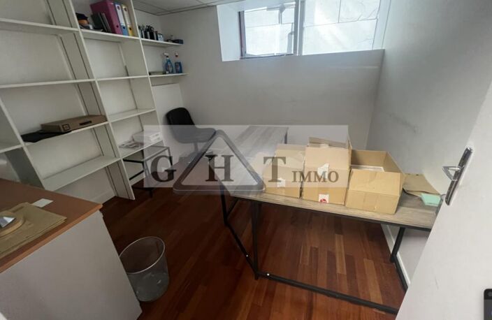 Bureaux a louer a Gennevilliers — photo 2