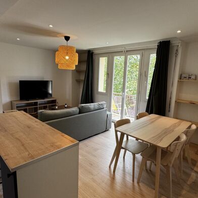 Appartement 4 pièces 450 €